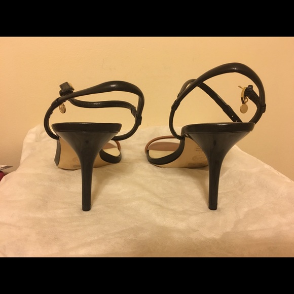 Michael kors open toe heels. NWB size 11 - Picture 2 of 5
